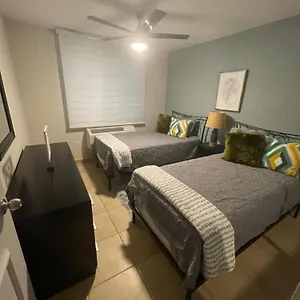 Apartment 3 Bedroom Apt. Close To Main Beaches/ Attractions, Rio Grande